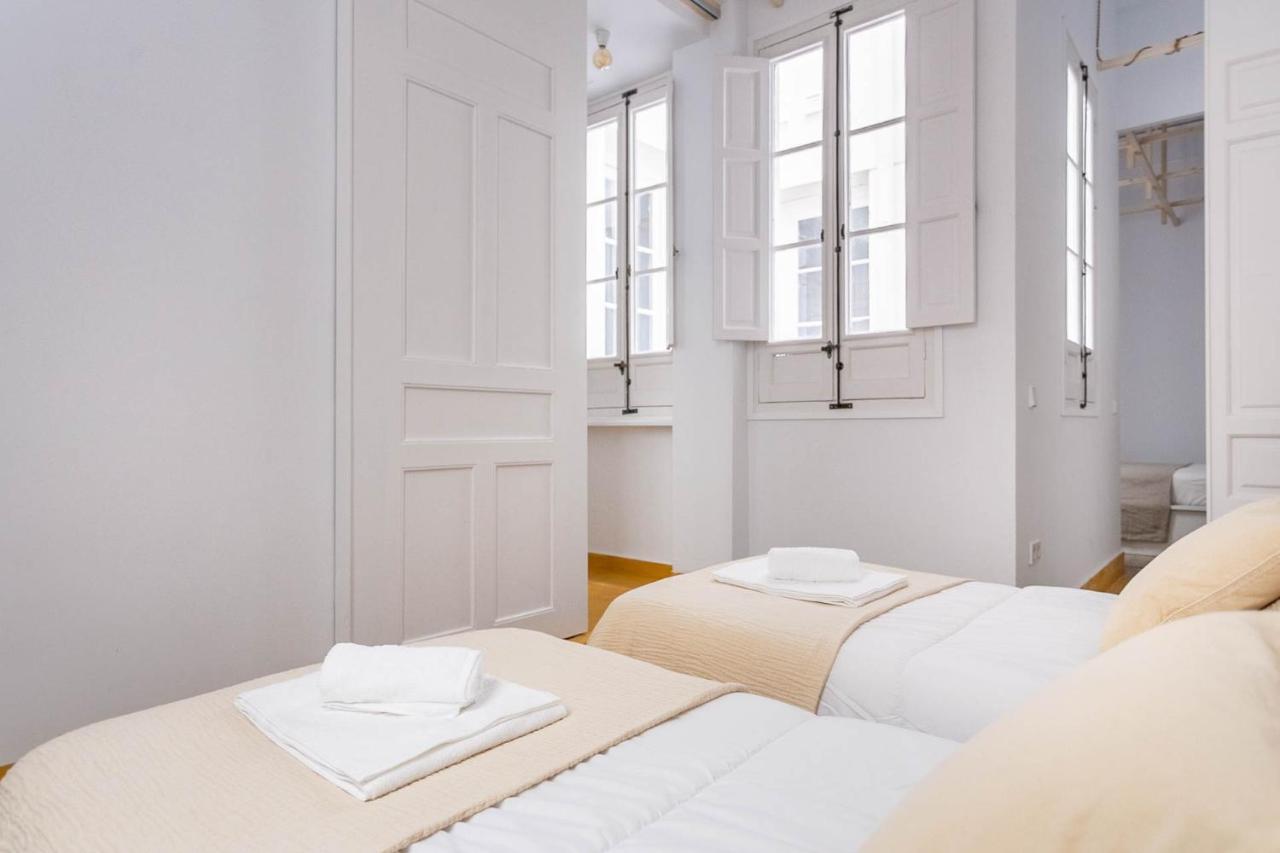 Pop Art , Sunny Apartment Near Santa Cruz إشبيلية المظهر الخارجي الصورة